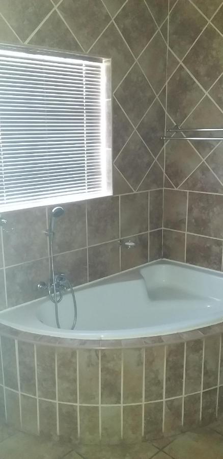 B&B 464 On 22Nd Ave Pretoria-Noord Extérieur photo